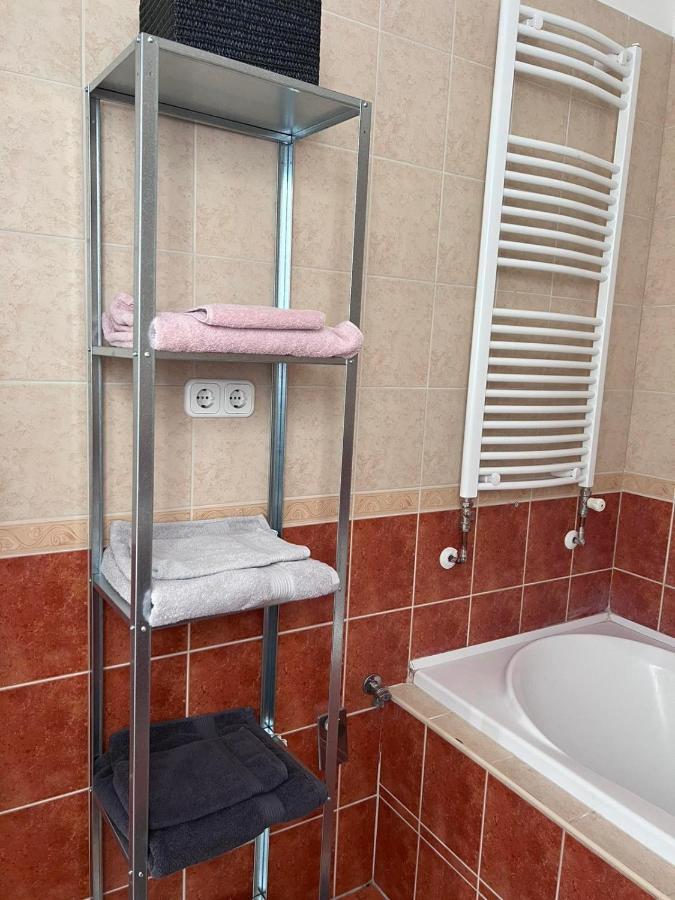 Hb Downtown Sunny Apartman Budapest Extérieur photo